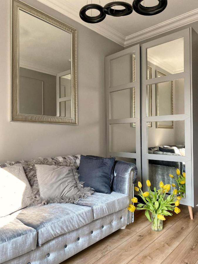 Bp Gray Premium Apartment Torun Exterior photo